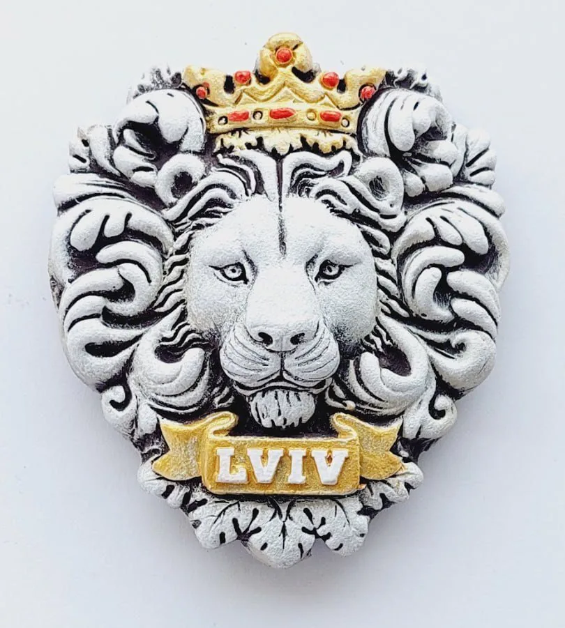 Гіпсовий лев із короною та стрічкою LVIV